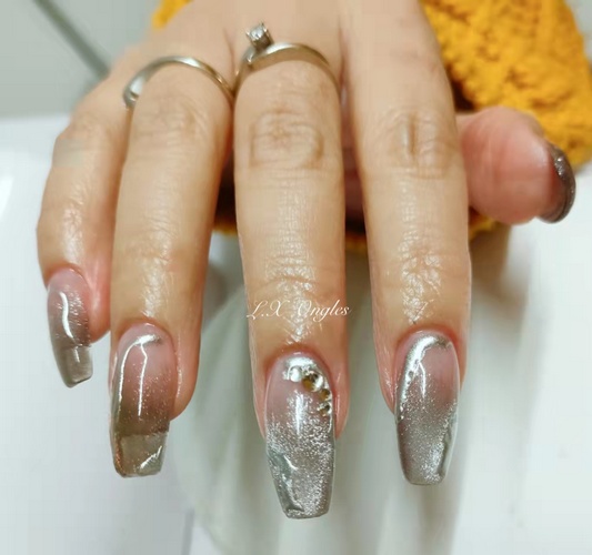 réalisation LX ongles Le Creusot ongles.dlmtec.com