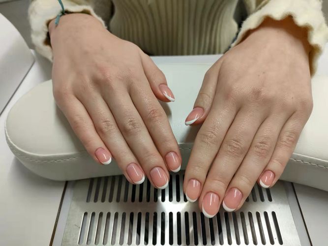 réalisation LX ongles Le Creusot ongles.dlmtec.com
